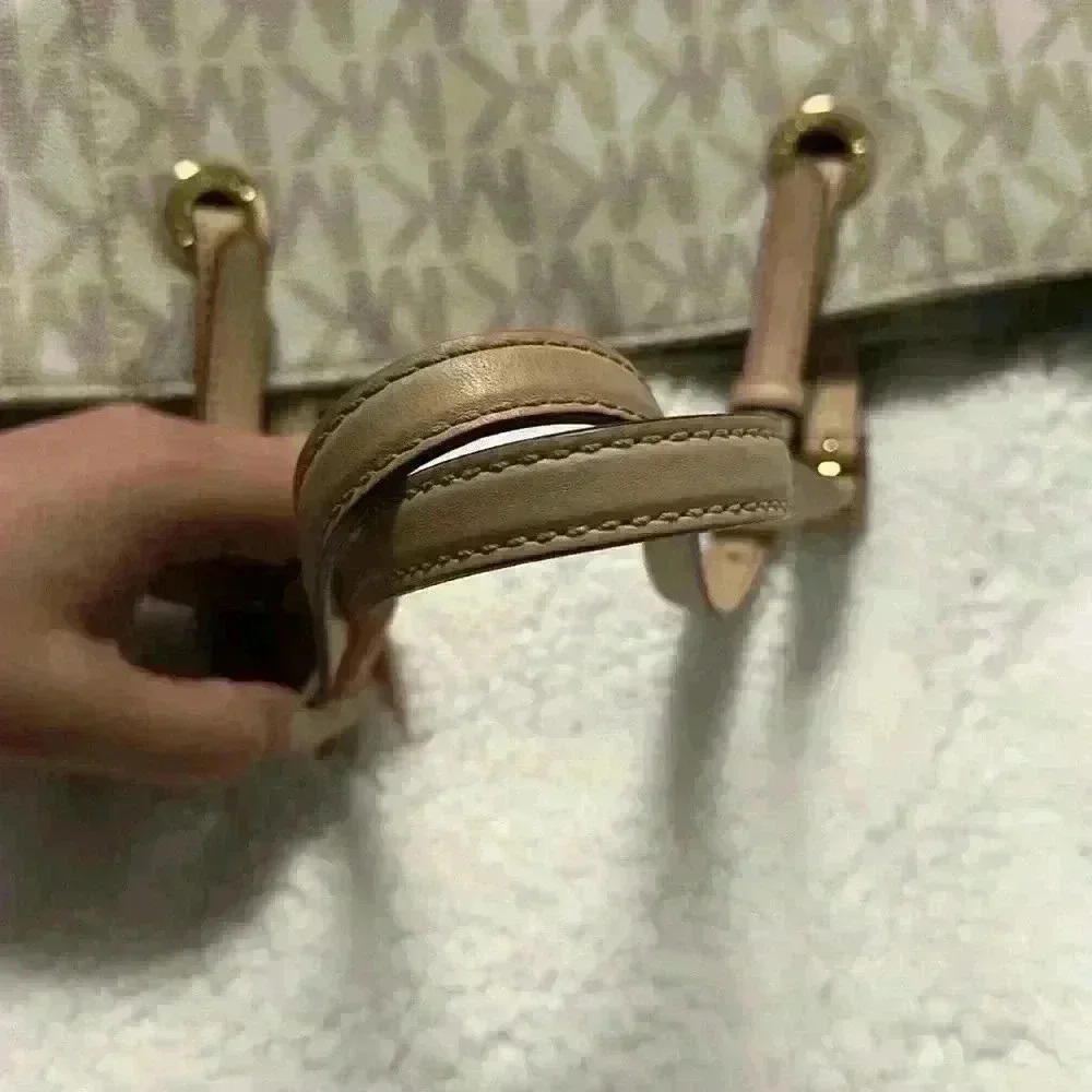 Michael Kors Tote